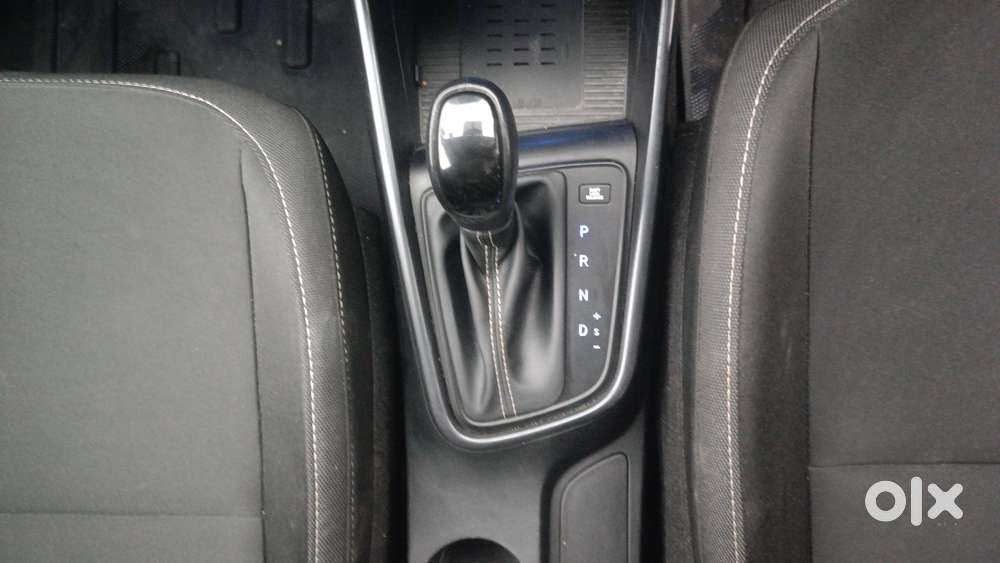 Hyundai New I20 1.2 Asta (o) Ivt, 2022, Petrol