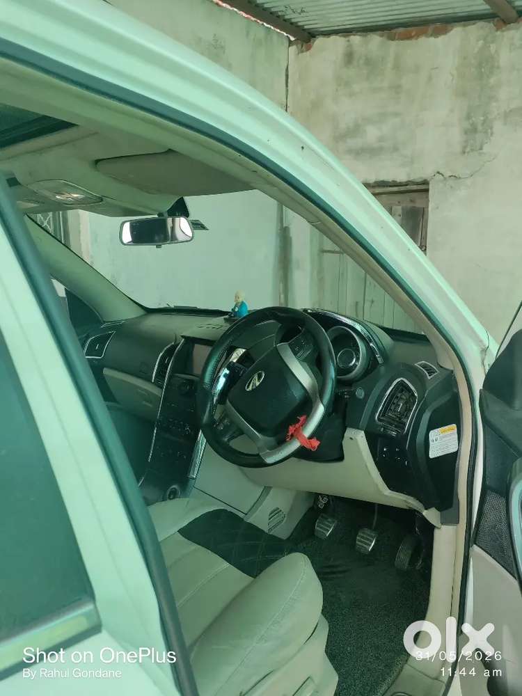 Mahindra Xuv500 W10 2015 Model Diesel 105000 Km Driven