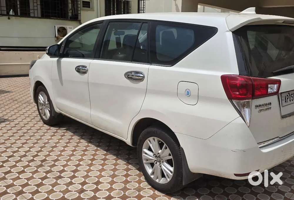 Toyota Innova Crysta 2016 Diesel 115000 Km Driven