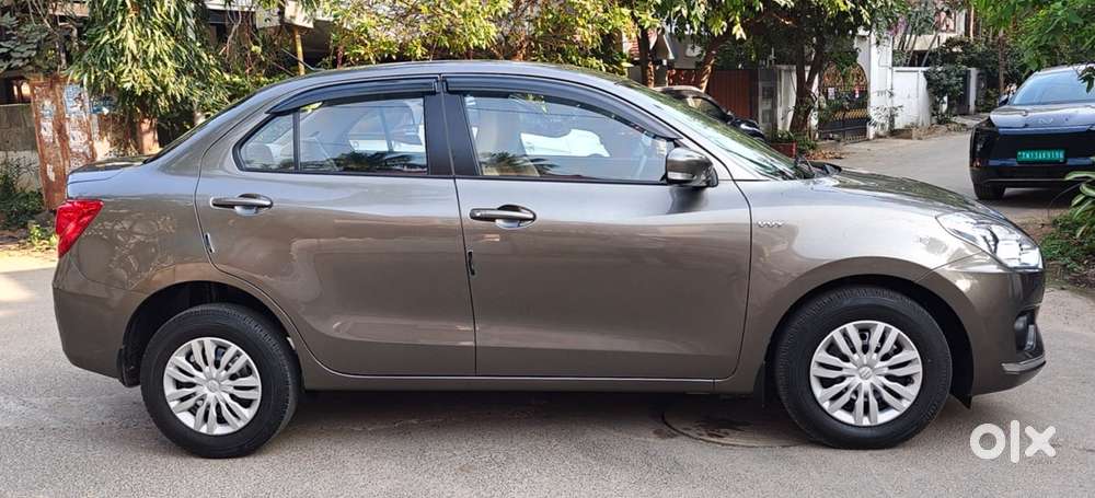 Maruti Suzuki Dzire 1.2 Vxi Amt, 2019, Petrol