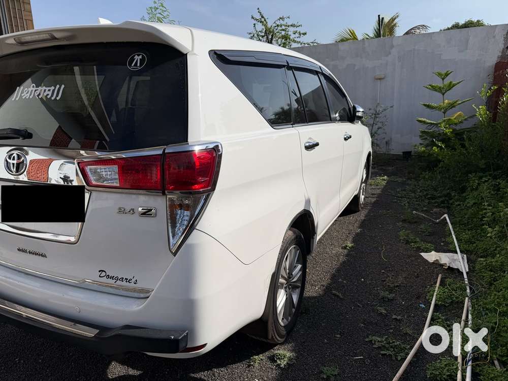 Toyota Innova Crysta 2016