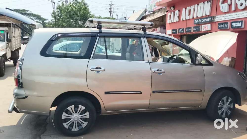 Toyota Innova 2.5 G 2008