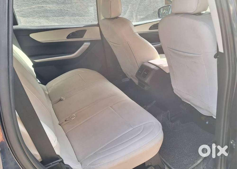 Mahindra Xuv700 2.2 Ax 3 Diesel At 5 Str, 2022, Diesel