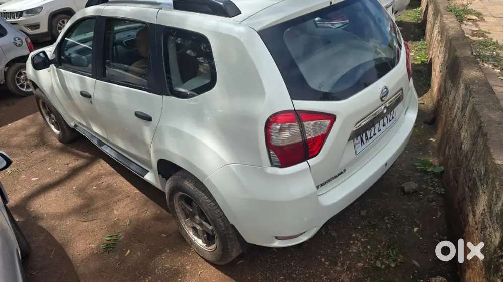Nissan Terrano  Additional Allow Wheels Leather Seat Covers