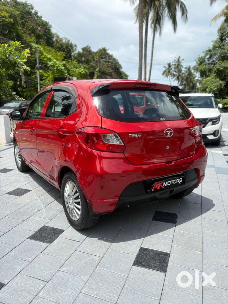 Tata Tiago 1.2 Revotron Xt (o), 2017, Petrol