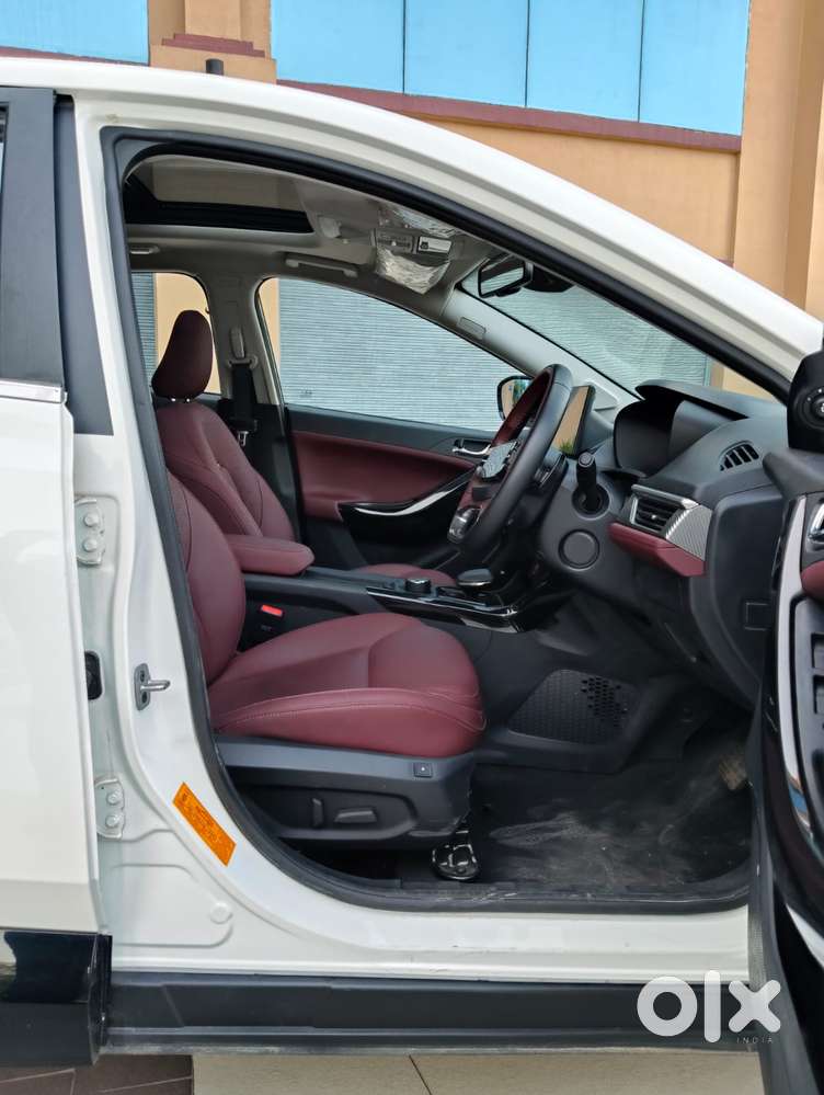 Tata Curvv Accomplished Plus A 1.5 Kryojet Diesel 6mt, 2025, Diesel