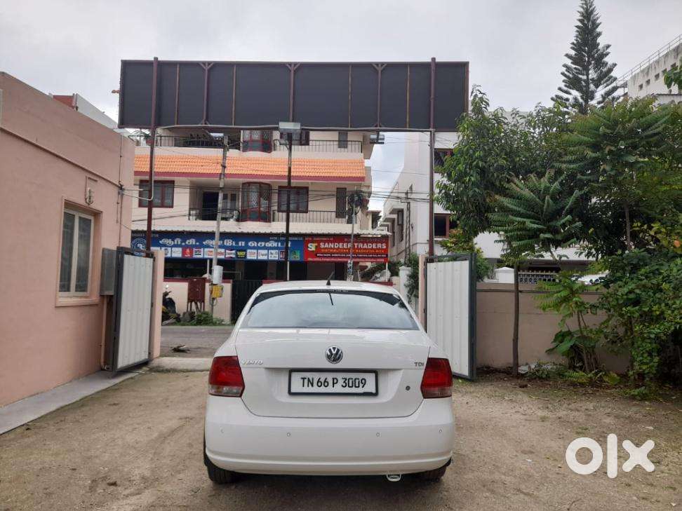 Volkswagen Vento [2010-2015] 1.5 Tdi Comfortline At, 2015, Diesel