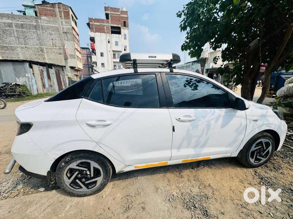Hyundai Aura 2023 Cng & Hybrids Well Maintained