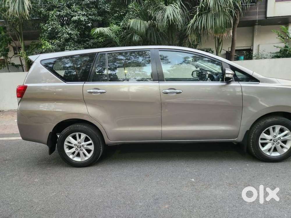 Toyota Innova Crysta 2.4 Vx Mt, 2016, Diesel