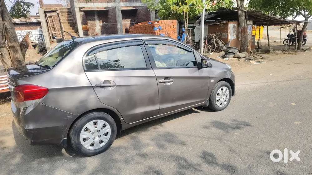 Honda Amaze 2014 Petrol Well Maintained All Paper Valid
