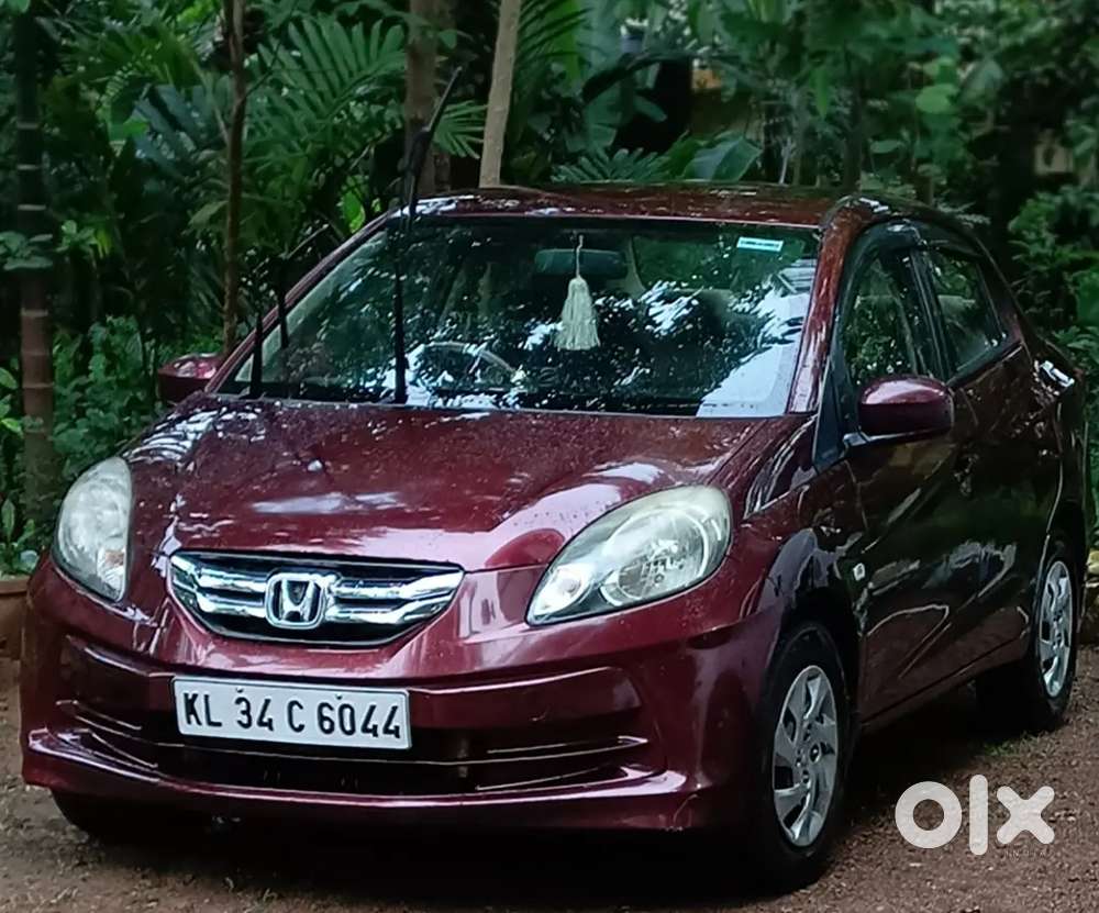 Honda Amaze 1.5 S 2013. No Accident History,good Interiors. 20+millage