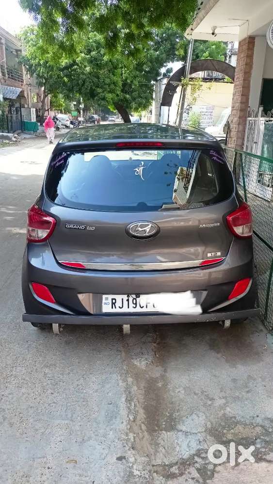 Hyundai Grand I10 2015 Petrol Government Servent Use Car