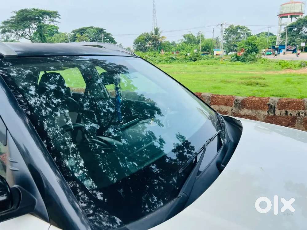 Hyundai Venue 2021 Manual Petrol 40000 Km