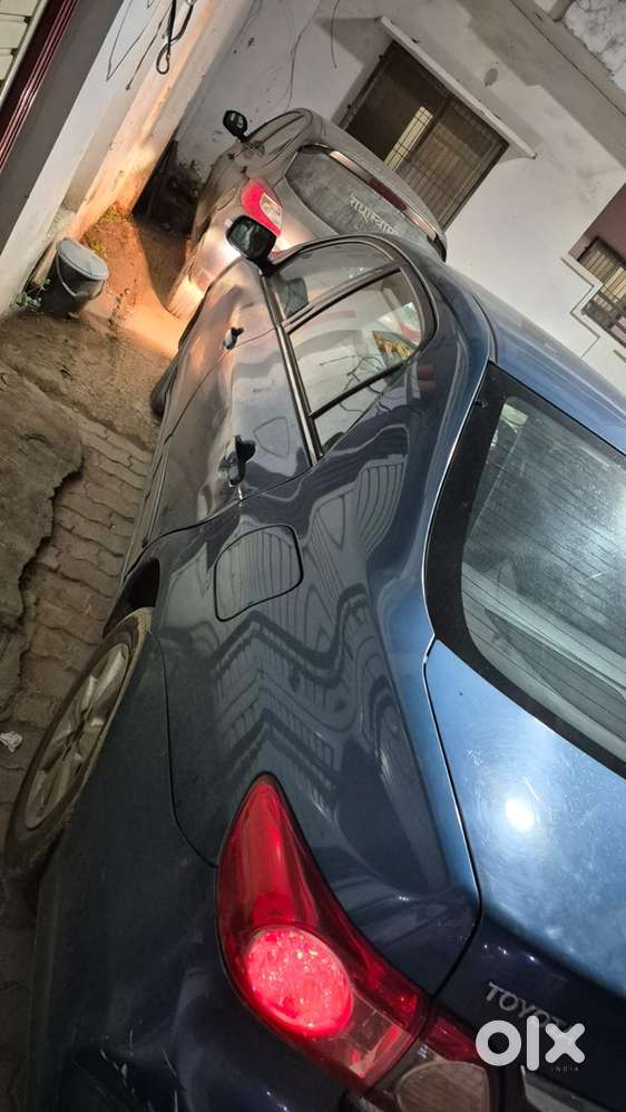 Toyota Corolla Altis 2013
