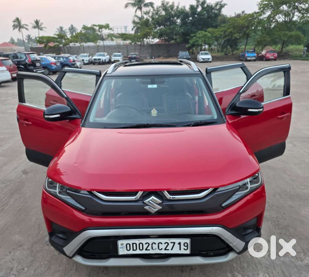 Maruti Suzuki Brezza 1.5 Zxi Smart Hybrid Dual Tone, 2023, Petrol