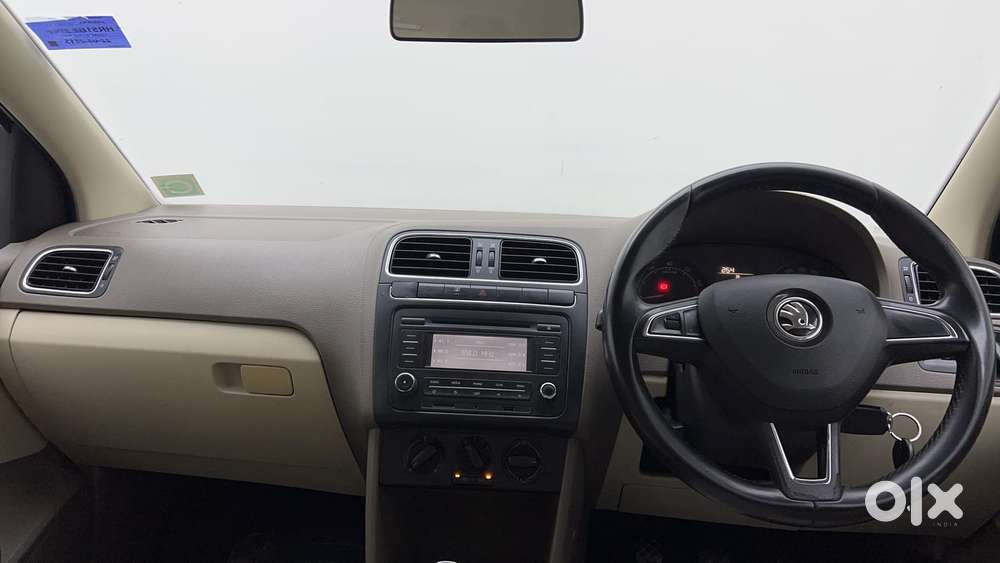 Skoda Rapid 1.6 Ambition Plus Mpi, 2015, Petrol