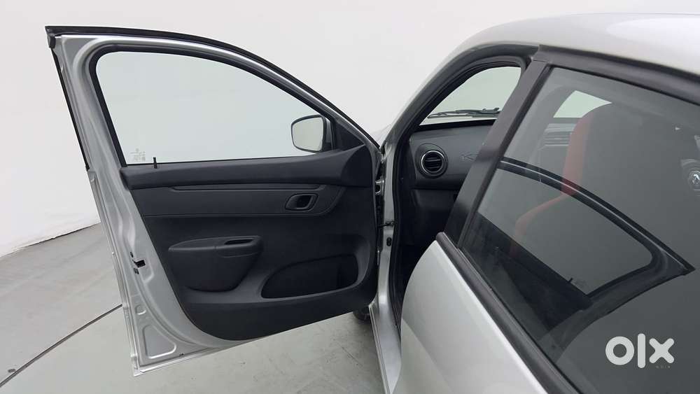 Renault Kwid 1.0 Rxt Amt, 2022, Petrol