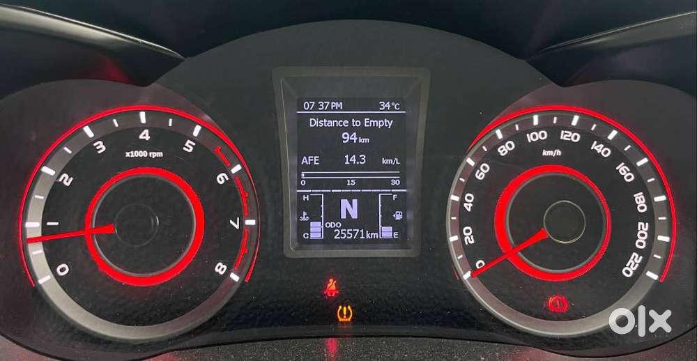 Mahindra Xuv300 1.2 W6 Amt Petrol, 2023, Petrol