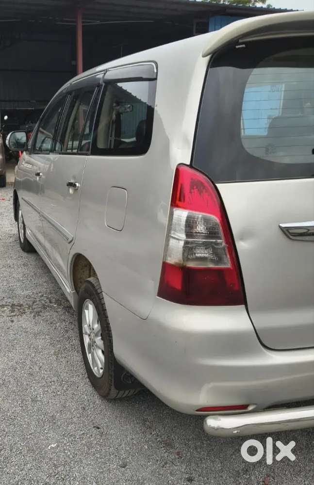 Toyota Innova 2.5 Vx 2012