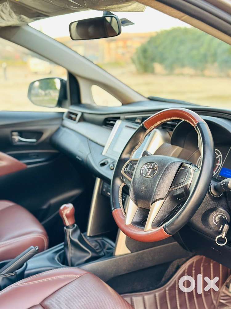 Toyota Innova Crysta [2020-ongoing] 2.4 Gx At 7 Str, 2020, Diesel