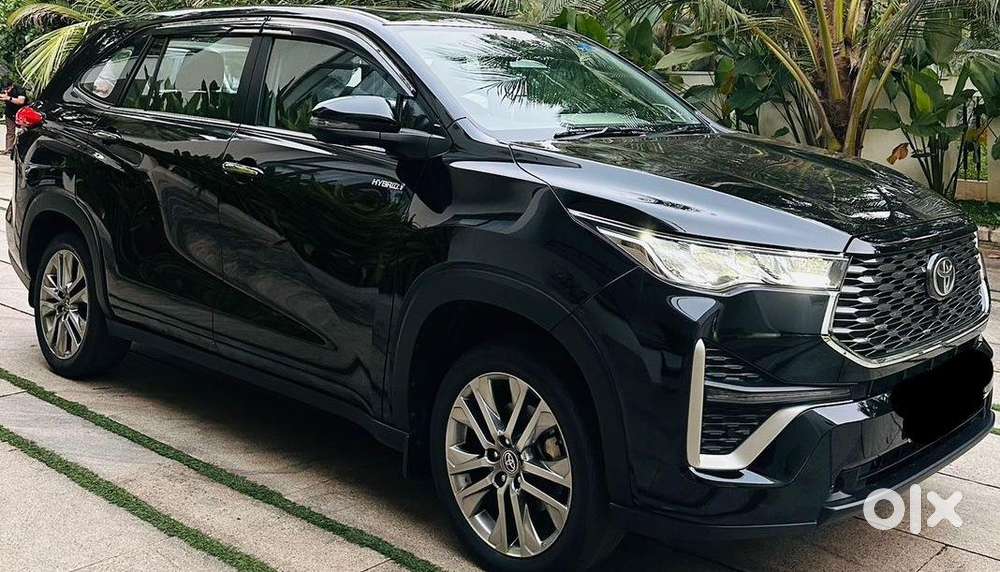 Toyota Innova Hycross 2.0 Zx (o) Hybrid 7 Str, 2023, Diesel