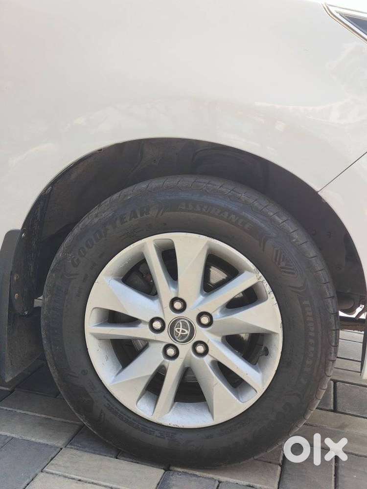 Toyota Innova Crysta