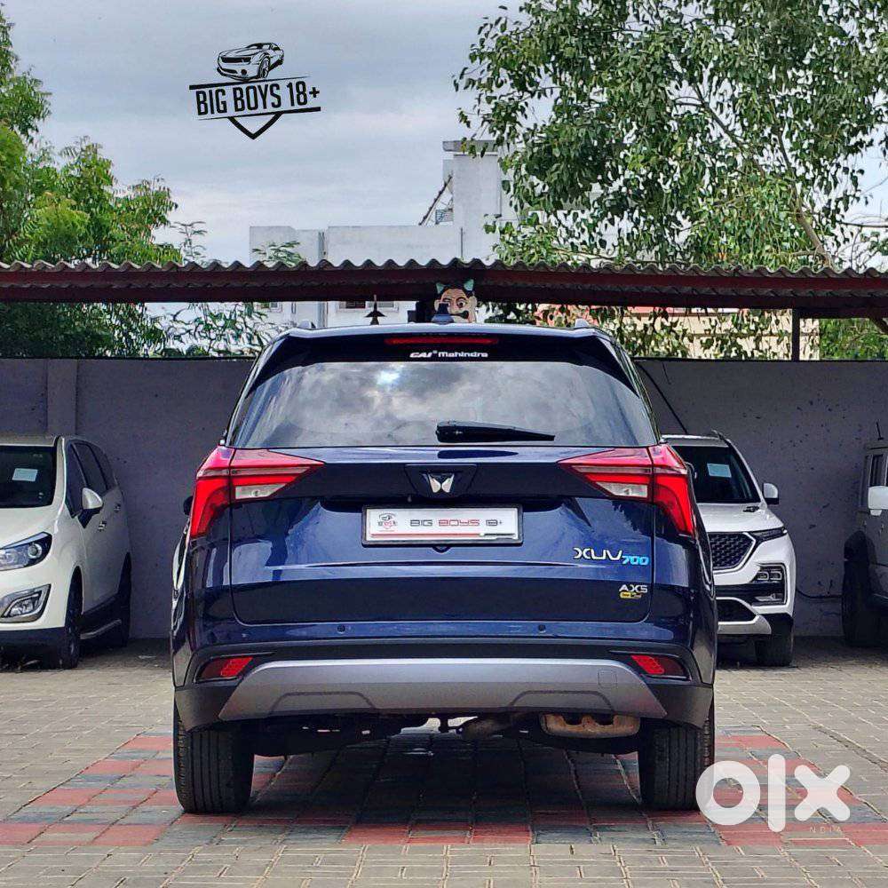 Mahindra Xuv700 Ax 5 Petrol Mt 7 Str (e), 2022, Petrol