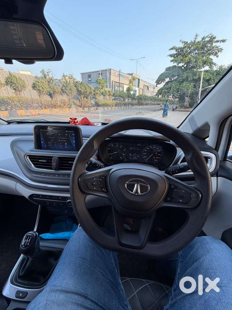 Tata Altroz Xz, 2022, Petrol