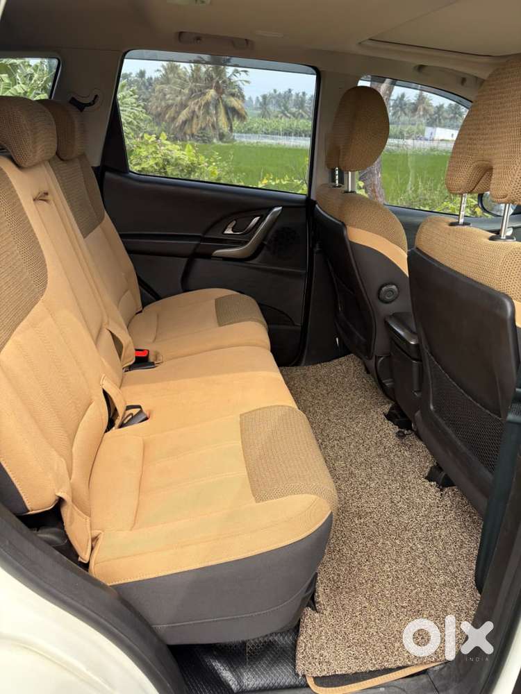 Mahindra Xuv500 W9, 2021