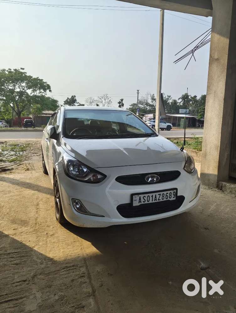 Hyundai Verna 2012