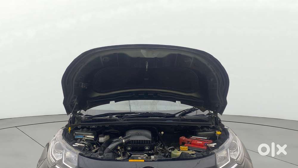 Tata Nexon 1.2 Revotron Xz Plus, 2022, Petrol