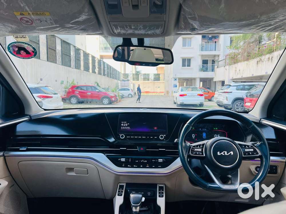Kia Carens, 2022, Petrol