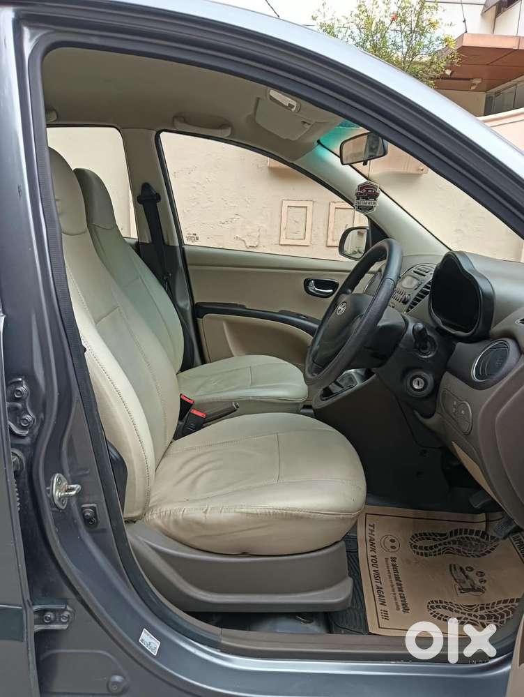 Hyundai I10 Sportz, 2016, Petrol