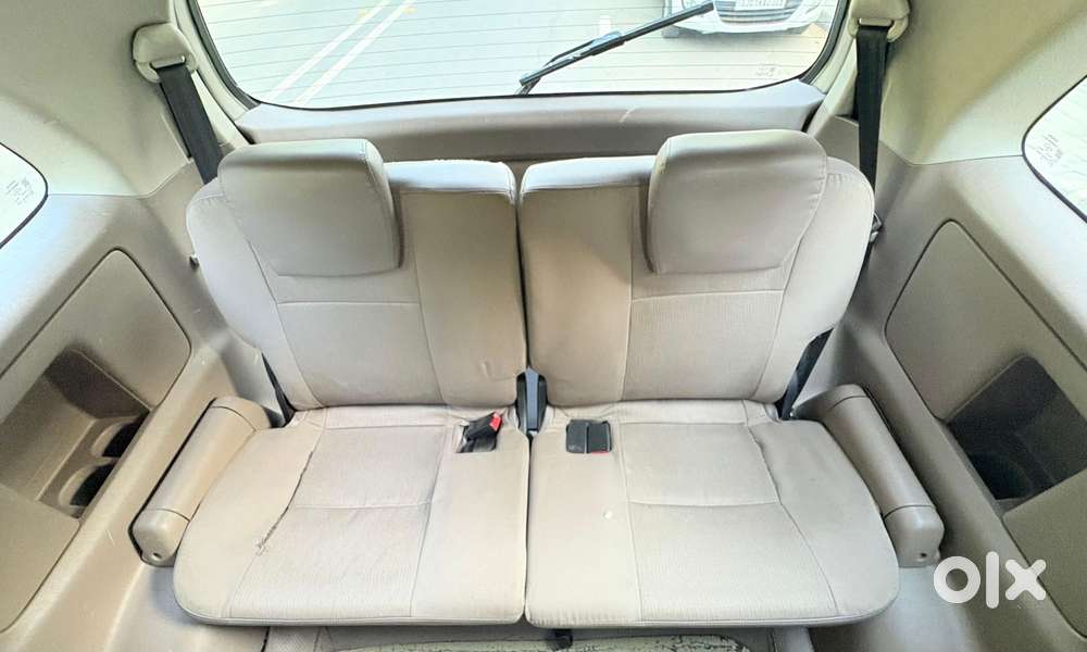 Toyota Innova 2.5 Gx 8 Str Bs-iii, 2016, Diesel