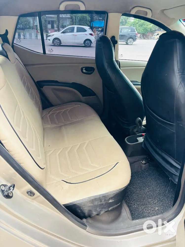 Hyundai I10 Sportz 2012
