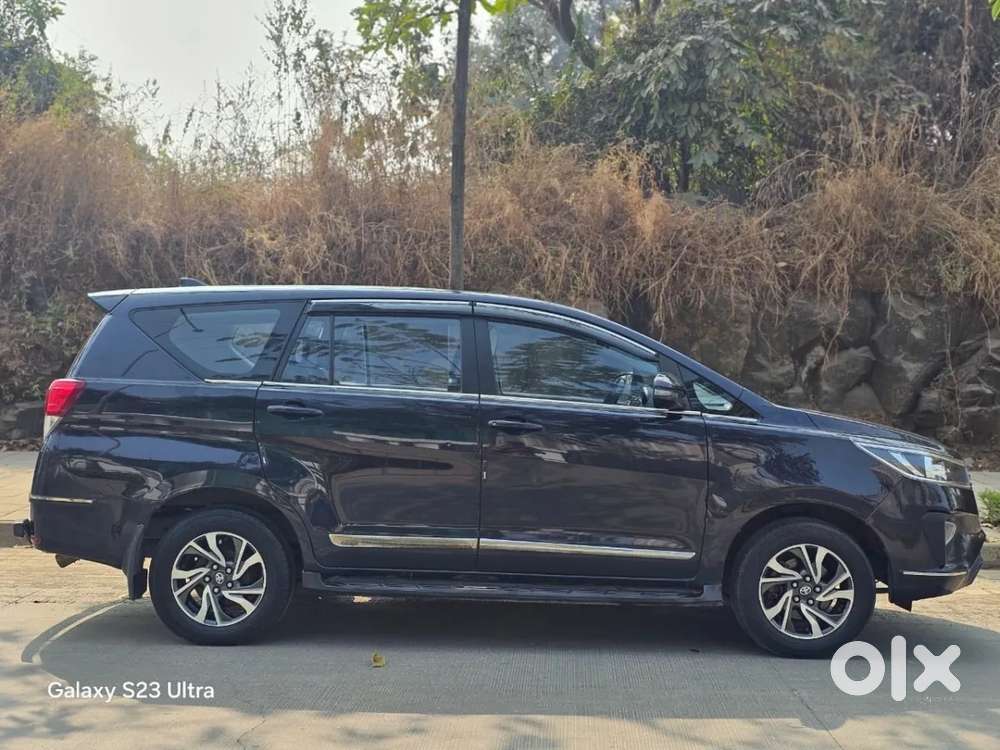 Toyota Innova Crysta 2.4 G Mt 7 Str, 2022, Diesel