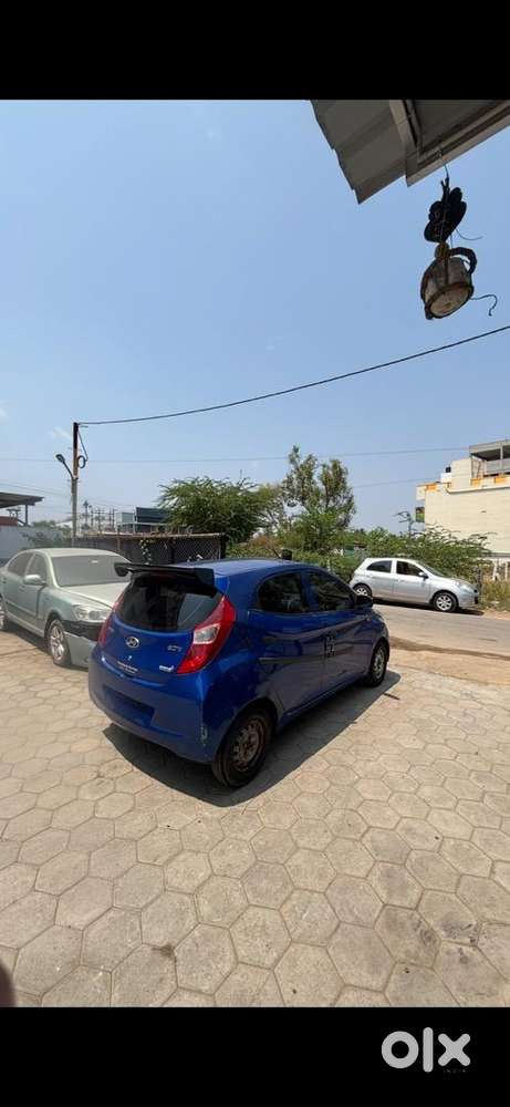 Hyundai Eon 2012 Petrol Well Maintained