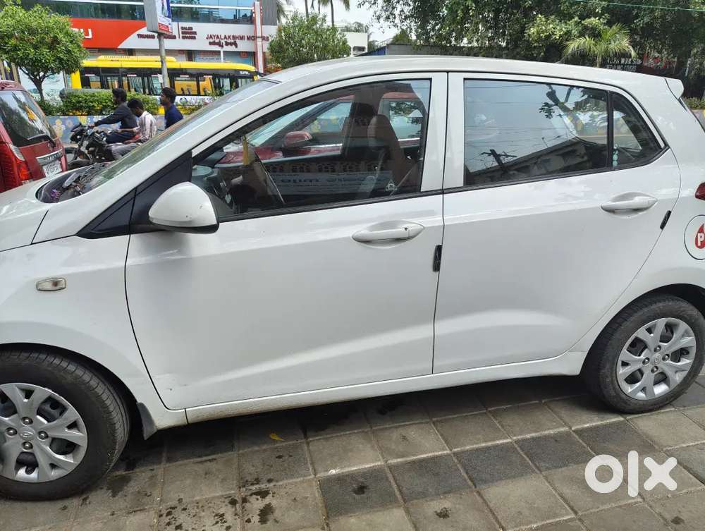 Grand I10 Magna Petrol