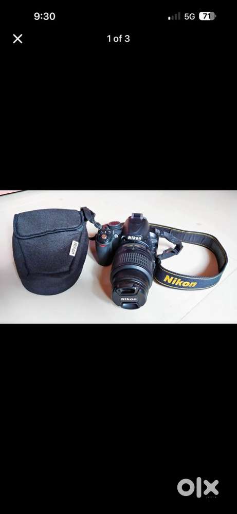Digital SLR camera Nikon with lens