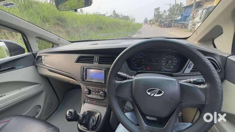 Mahindra Marazzo M2, 2018, Diesel
