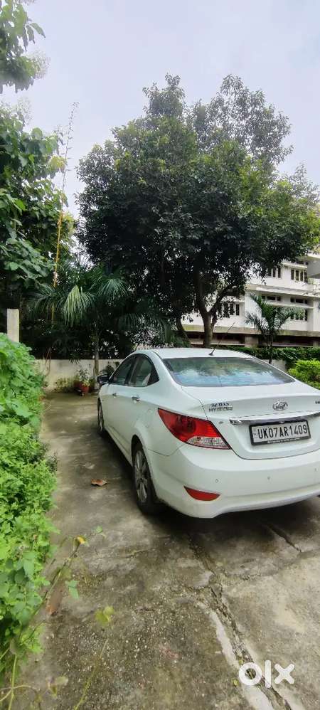 Hyundai Verna Crdi 2012