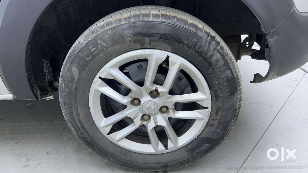 Renault Triber Rxt, 2021, Petrol