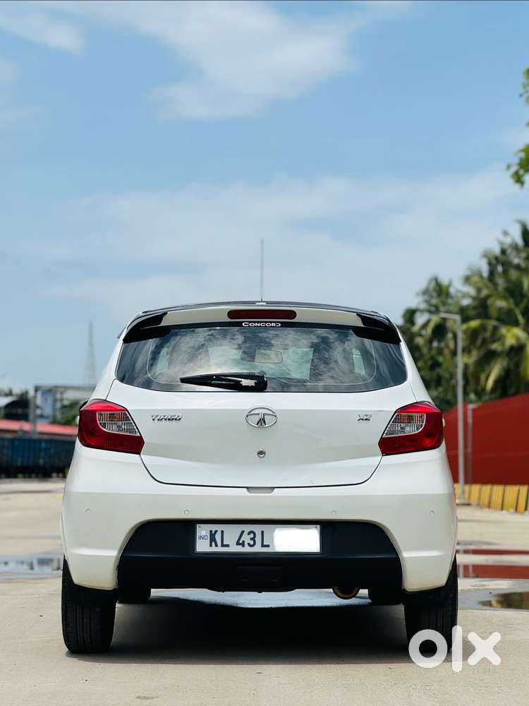 Tata Tiago, 2018, Petrol