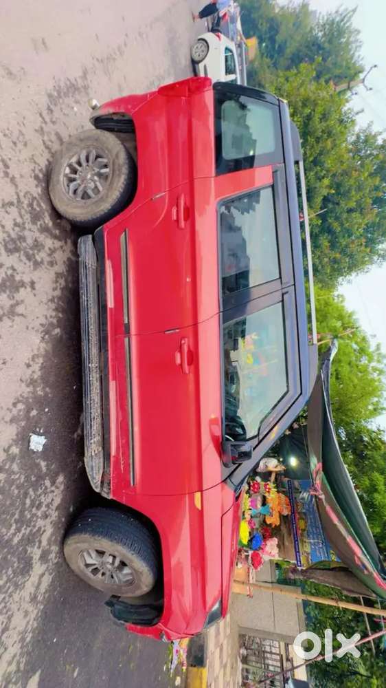 Mahindra Tuv 300 2018 Model