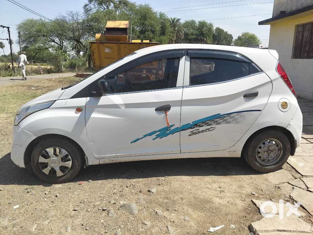Hyundai Eon 2017 Petrol 100000 Km Driven