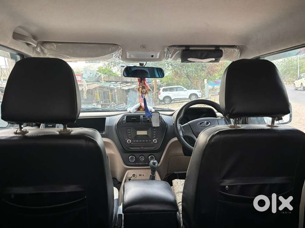 Mahindra Tuv 300 2018