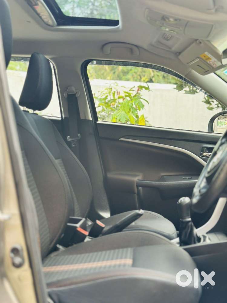 Maruti Suzuki Brezza 1.5 Zxi Smart Hybrid, 2024, Petrol