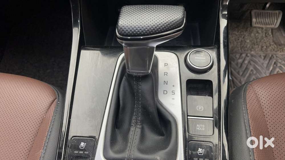 Hyundai Alcazar 1.5 Signature (o) Diesel At 7 Str, 2023, Petrol