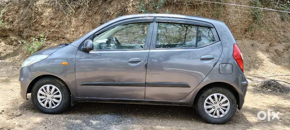 Hyundai I10 Sportz (june2015) Petrol+cng