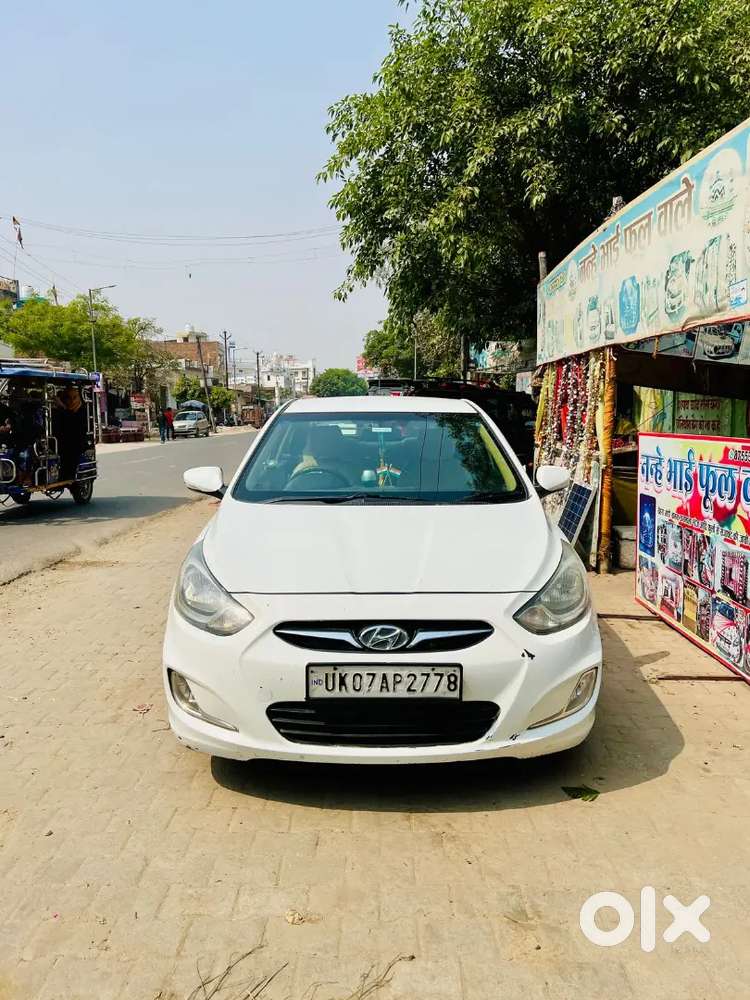Hyundai Verna 2012